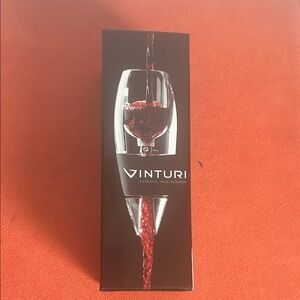 Vinturi Essential Wine Aerator — Clear & Black